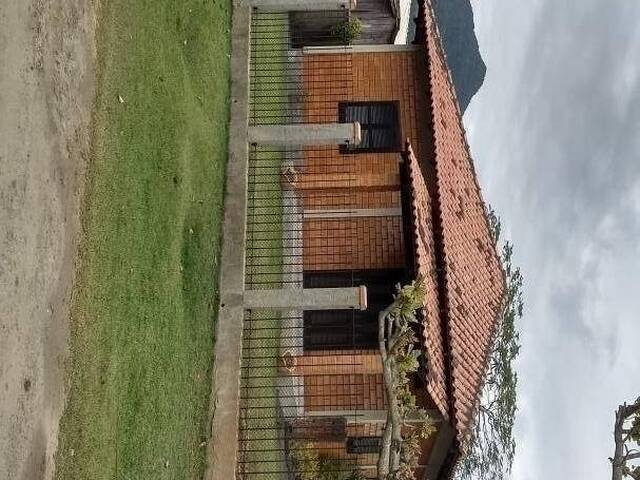 #381 - Casa para Locação em Porto Belo - SC - 2