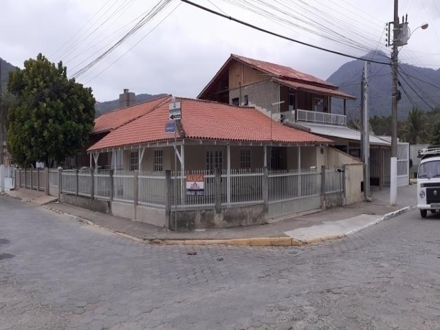 #408 - Casa para Locação em Porto Belo - SC