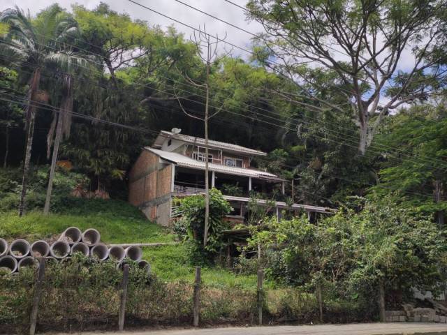 #543 - Casa para Venda em Porto Belo - SC - 2